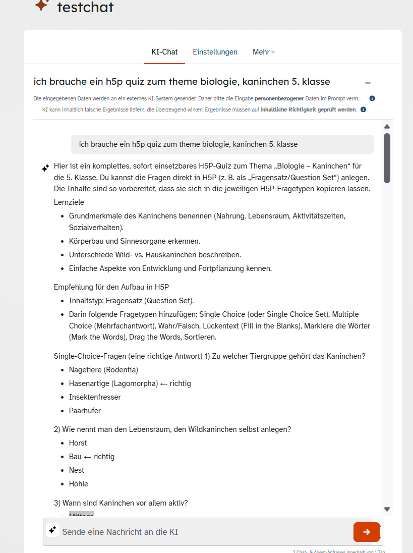 Beispiel einer ByCS-KI-Chat-Antwort mit Vorschlägen für ein H5P-Quiz; die Antwort behauptet sofortige Einsetzbarkeit, enthält aber nur zu prüfenden Text.